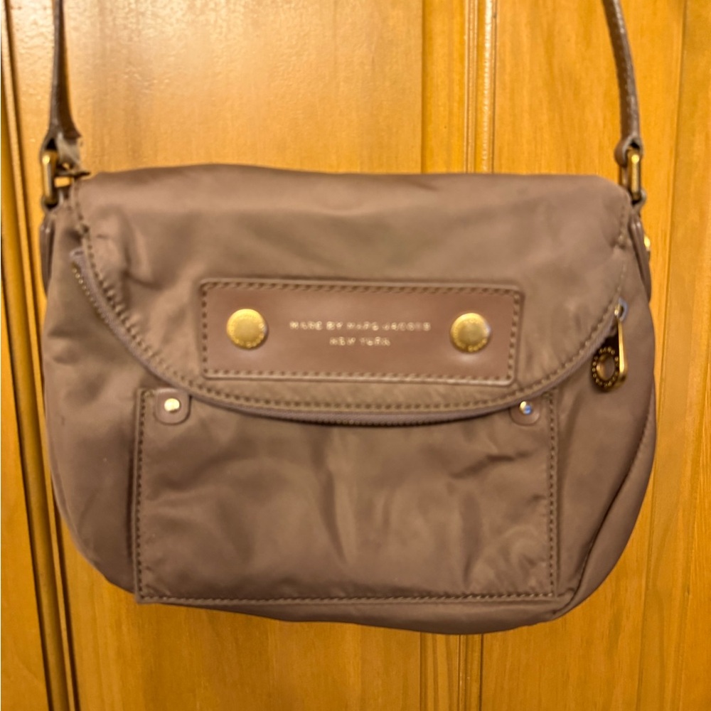 Marc Jacobs Tan Crossbody Bag - Picture 2 of 7